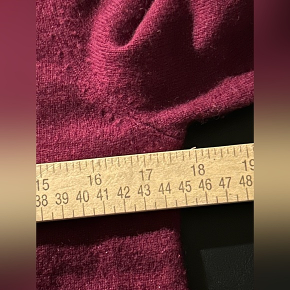 Garnet Hill Knitted 100% Cashmere Woven 100% Silk Sweater Burgundy Size Small - Picture 8 of 9